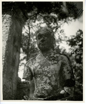 Germaine Krull – Buddhist Sculpture in Thailand and Cambodia